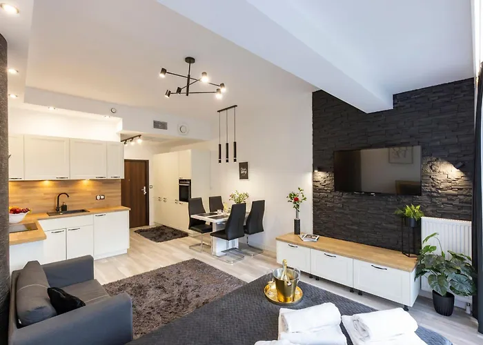 Apartly - Hanza Tower Апартаменты *